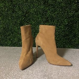 Raye Tati booties sz 8.5
